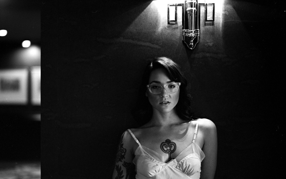 纹身美女个性壁纸桌面