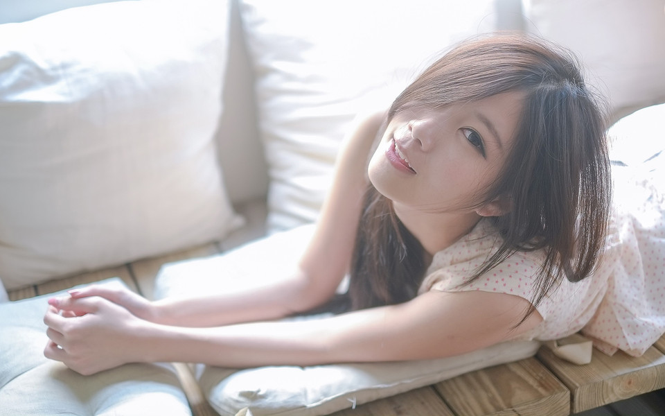 http://img9.zol.com.cn/desk/ori_229/228776.jpg_